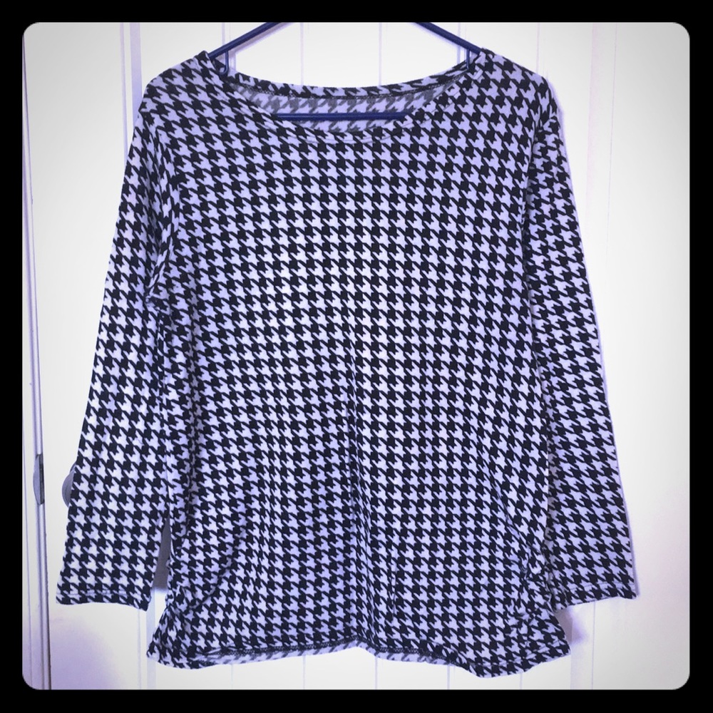 Houndstooth top